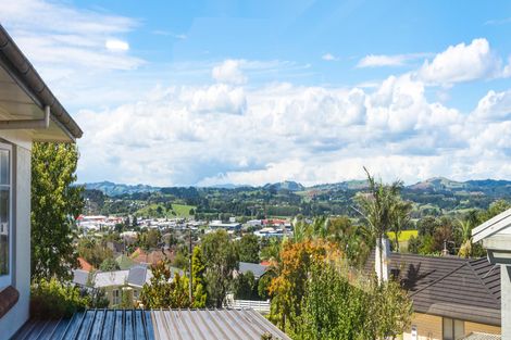 Photo of property in 14 Bilkey Avenue, Pukekohe, 2120