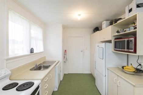 Photo of property in 9 Holland Crescent, Bulls, 4818