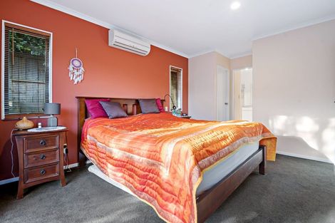 Photo of property in 11 Walter Haddrell Crescent, Flat Bush, Auckland, 2016