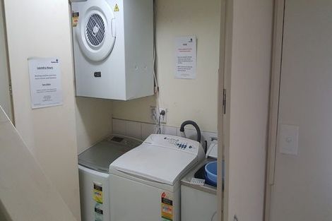 Photo of property in 8b Schnapper Rock Road, Schnapper Rock, Auckland, 0632