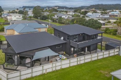 Photo of property in 25 Pacific Place, Whitianga, 3510