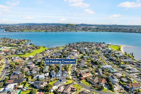 Photo of property in 16 Fielding Crescent, Farm Cove, Auckland, 2012