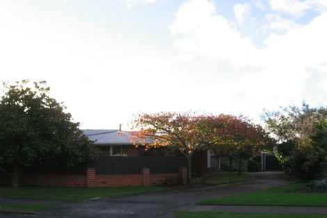 Photo of property in 9 Rimu Street, Waikanae, 5036