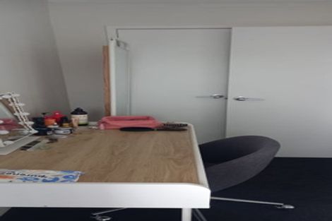 Photo of property in 17 Discovery Place, Marfell, New Plymouth, 4310