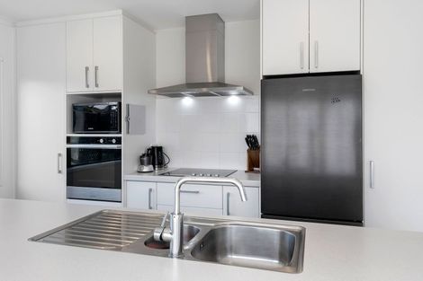 Photo of property in 44 Kapuka Street, Papamoa Beach, Papamoa, 3118