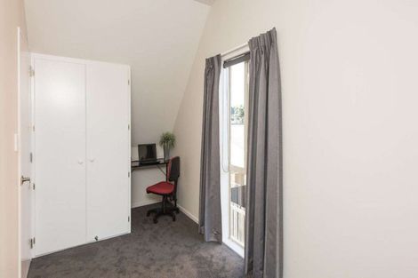 Photo of property in 76 Barbour Street, Waltham, Christchurch, 8011