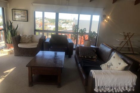 Photo of property in 24a East Coast Road, Milford, Auckland, 0620