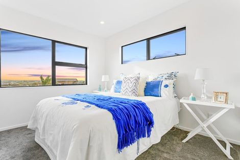 Photo of property in 12/28 Lavelle Road, Henderson, Auckland, 0612