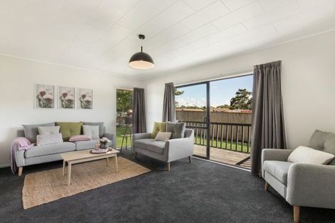 Photo of property in 72 Boundary Road, Clover Park, Auckland, 2019