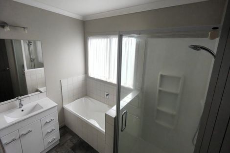 Photo of property in 53 Lynley Park Drive, Omokoroa, 3114