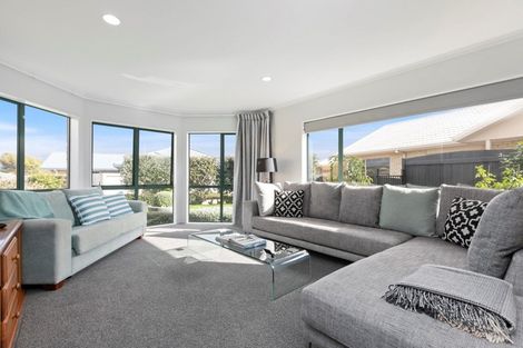 Photo of property in 39 Rosberg Place, Mount Maunganui, 3116