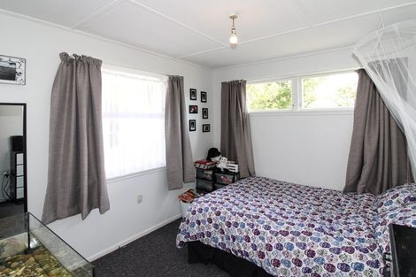 Photo of property in 22 Hardie Grove, Featherston, 5710