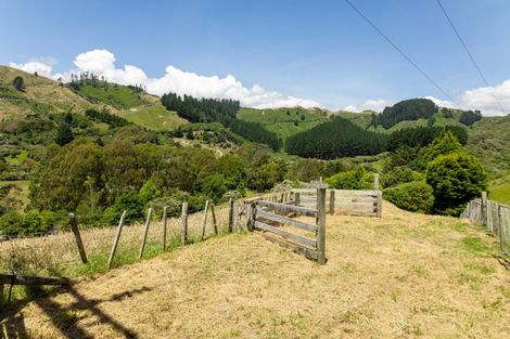 Photo of property in 274 Valley Road, Paraparaumu, 5032