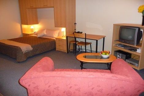 Photo of property in Atrium Apartments, 3g/154 The Terrace, Wellington Central, Wellington, 6011