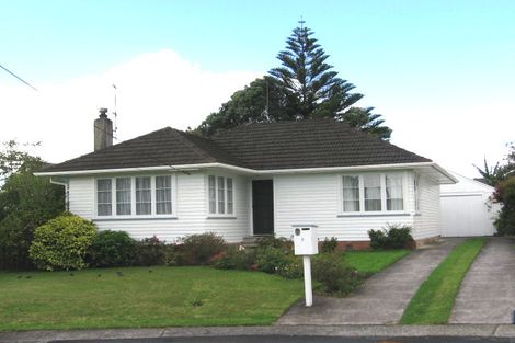 Photo of property in 7 Norma Avenue, Te Atatu South, Auckland, 0610