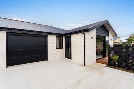 Photo of property in 2/8 Dryden Street, Stoke, Nelson, 7011