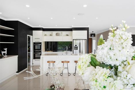 Photo of property in 3 Armstrong Way, Waiuku, 2123