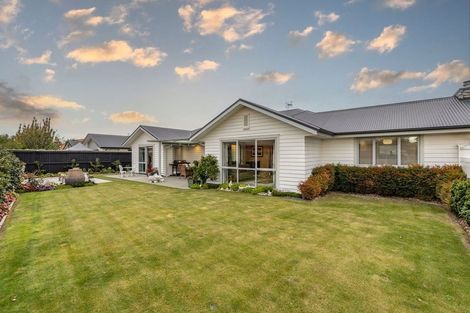 Photo of property in 4 Churchill Drive, Rangiora, 7400