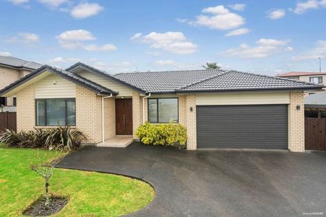 Photo of property in 17 Ohau Court, Fairview Heights, Auckland, 0632