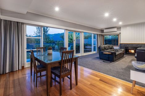 Photo of property in 397 Te Moana Road, Waikanae, 5036