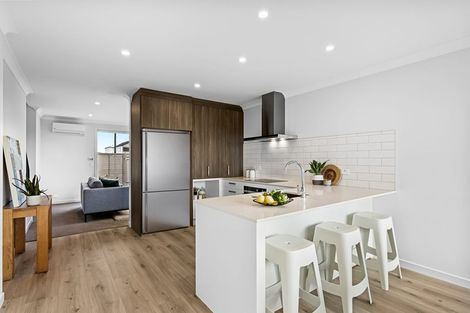 Photo of property in 1 Park Green Avenue, Rosehill, Papakura, 2113