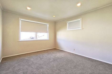 Photo of property in 20 Pupuke Road, Hillcrest, Auckland, 0627