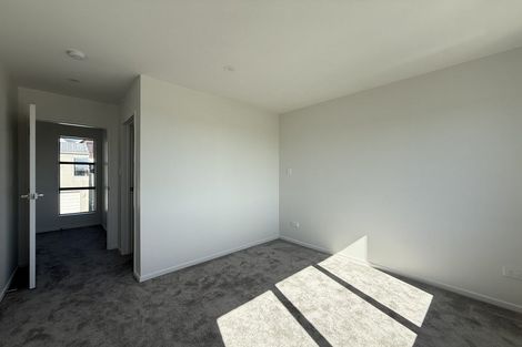 Photo of property in 33c Garadice Road, Rothesay Bay, Auckland, 0630