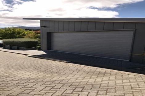 Photo of property in 300 Tauhara Ridge Drive, Richmond Heights, Taupo, 3330