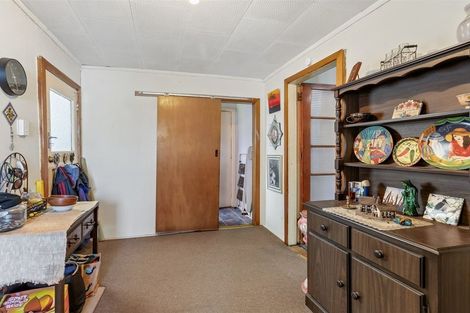 Photo of property in 79 Brougham Street, Westport, 7825