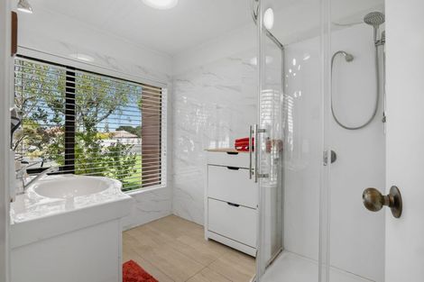Photo of property in 26 Settlers Grove, Orewa, 0931