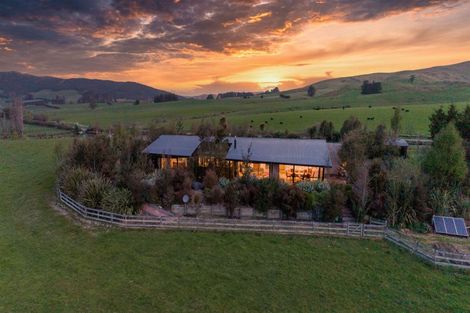 Photo of property in 219 Wyndale Road, Springfield, Sheffield, 7580