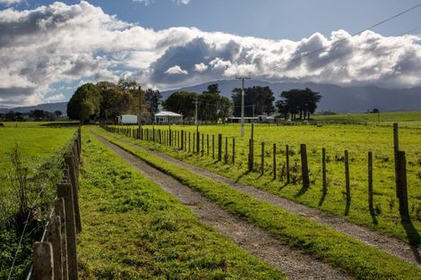 Photo of property in 141 Valley Road, Woodville, 4998