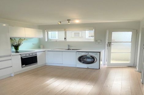 Photo of property in 9/11 Kingsway Avenue, Sandringham, Auckland, 1025