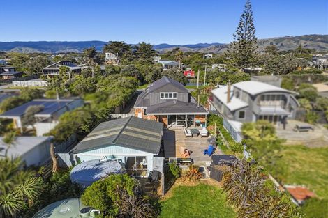 Photo of property in 11 Rodney Avenue, Te Horo Beach, Otaki, 5581