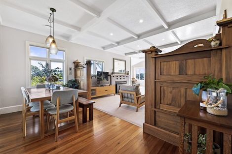 Photo of property in 83 Carrington Street, Lower Vogeltown, New Plymouth, 4310