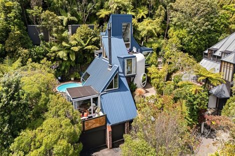 Photo of property in 52 Amapur Drive, Khandallah, Wellington, 6035