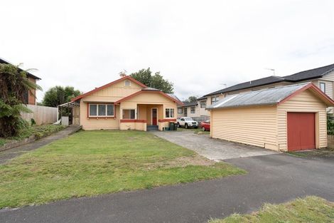 Photo of property in 1 Manning Street, Hamilton Central, Hamilton, 3204