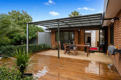 Photo of property in 13 San Marino Drive, Henderson, Auckland, 0612