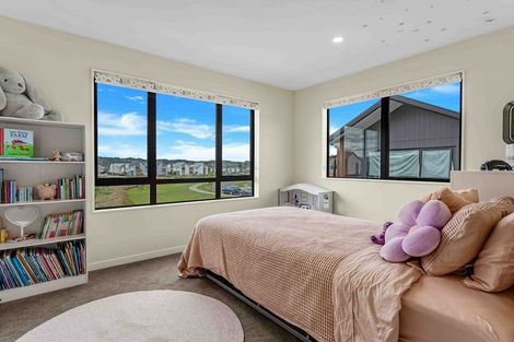 Photo of property in 22a Lumbarda Drive, Kumeu, 0810