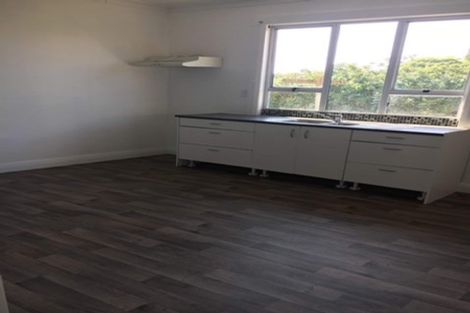 Photo of property in 134 Seaview Road, Westown, New Plymouth, 4310