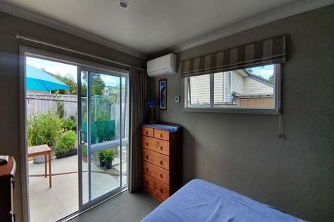 Photo of property in 10 Nirmal Place, Sunnyvale, Auckland, 0612