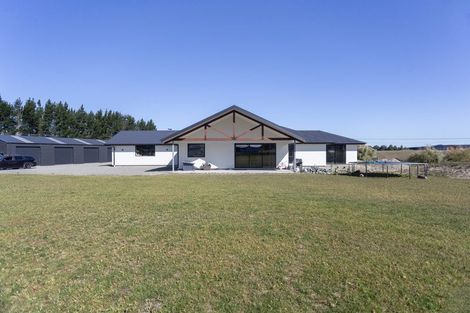 Photo of property in 405 Parsons Road, Weston, Oamaru, 9492