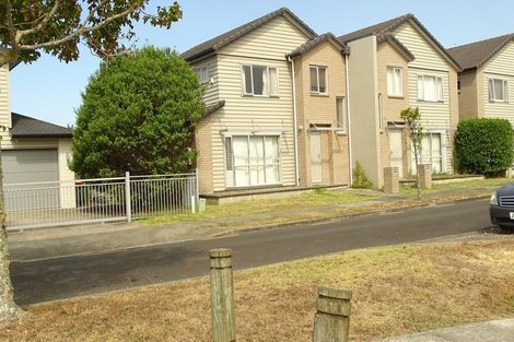 Photo of property in 28 Salford Crescent, Flat Bush, Auckland, 2019
