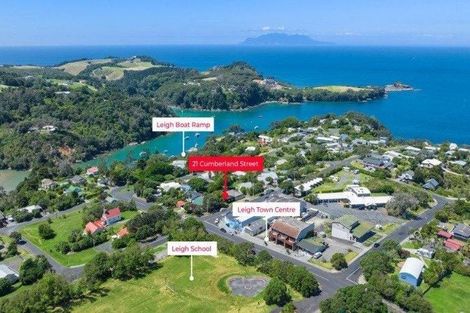 Photo of property in 21 Cumberland Street, Leigh, 0985