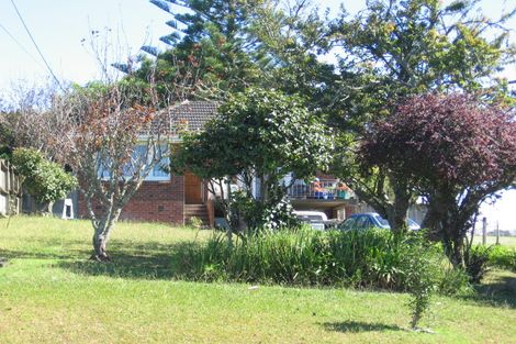Photo of property in 134 Archibald Road, Kelston, Auckland, 0602