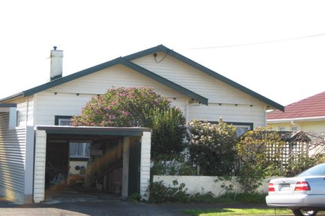 Photo of property in 7a Seddon Street, Westown, New Plymouth, 4310