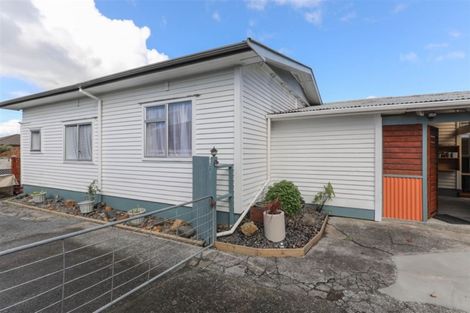 Photo of property in 115 Hakanoa Street, Huntly, 3700