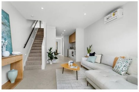 Photo of property in 70 Nganui Avenue, Takanini, Auckland, 2112