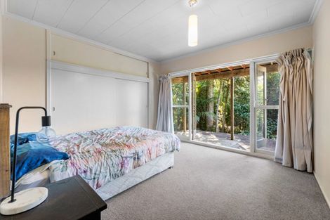 Photo of property in 14 Opou Road, Titirangi, Auckland, 0604