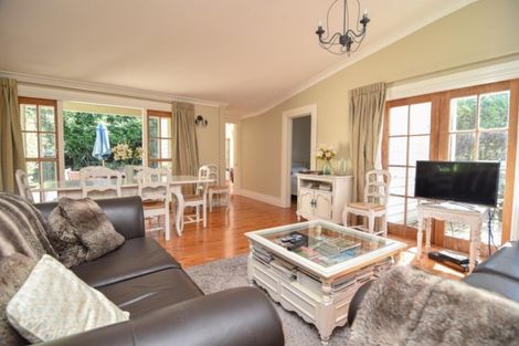 Photo of property in 269 High Street North, Carterton, 5713